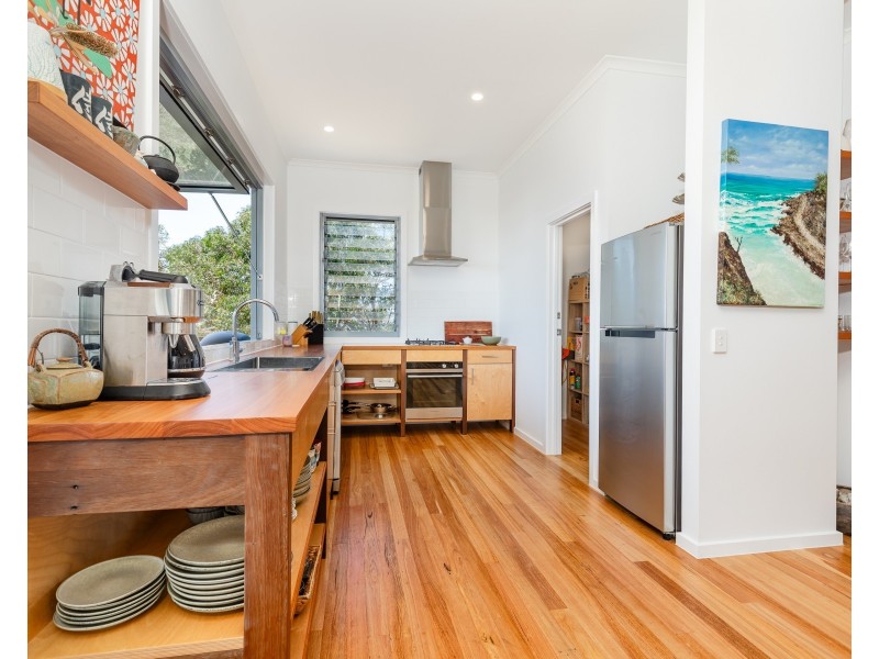 2/20 Cumming Parade, Point Lookout QLD 4183