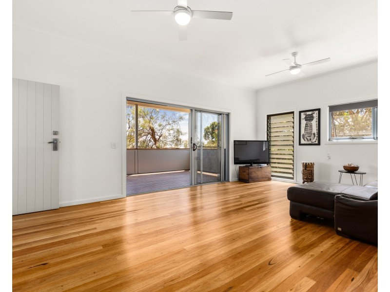 2/20 Cumming Parade, Point Lookout QLD 4183