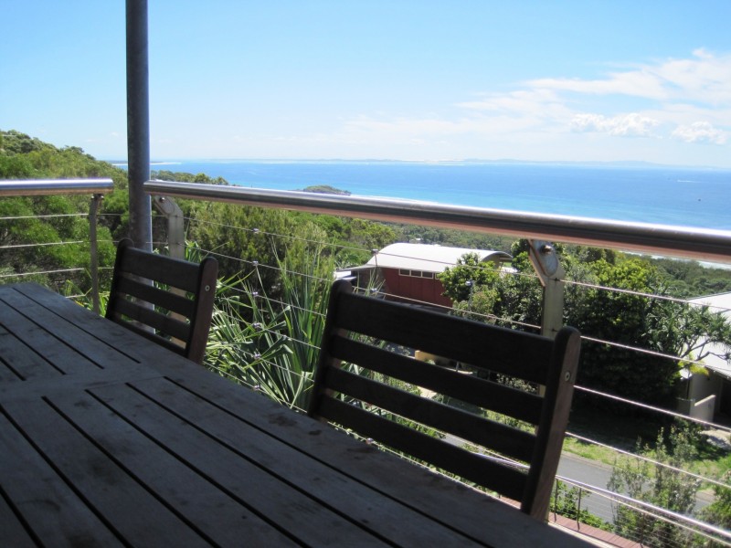 8/6 Pratt Court, Point Lookout QLD 4183