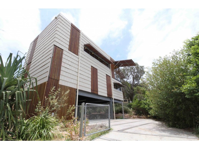 29B Cumming Parade, Point Lookout QLD 4183