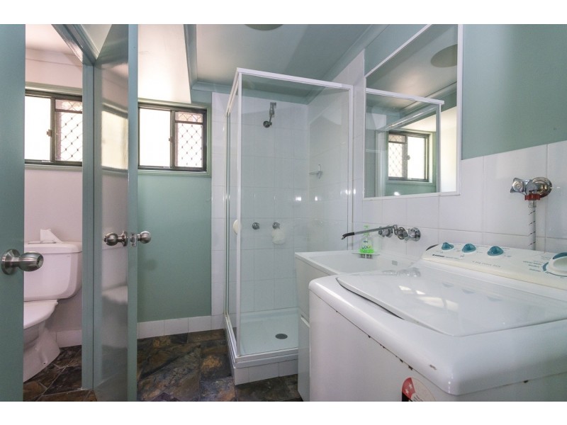 44 Cumming Parade, Point Lookout QLD 4183