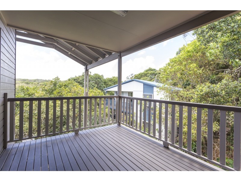 44 Cumming Parade, Point Lookout QLD 4183
