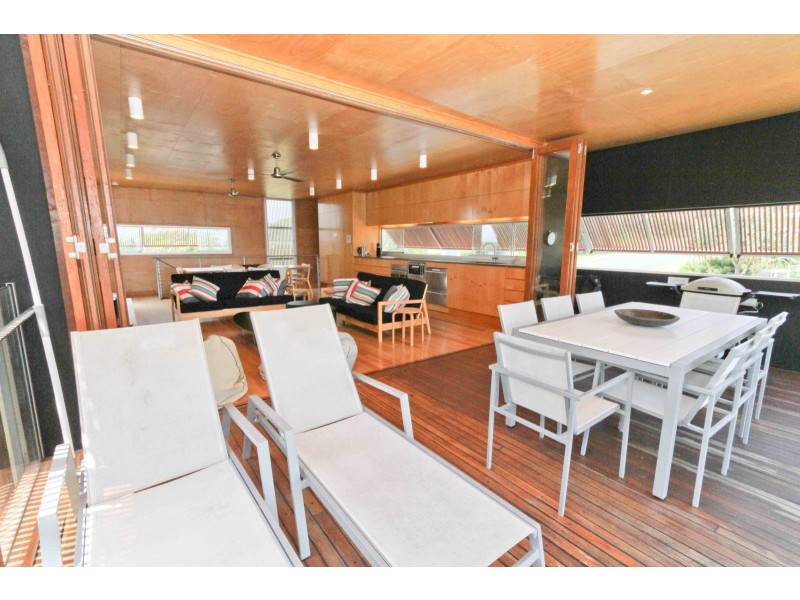 29A Cumming Parade, Point Lookout QLD 4183