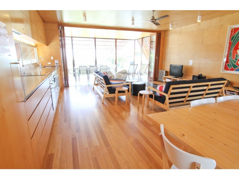 29A Cumming Parade, Point Lookout QLD 4183