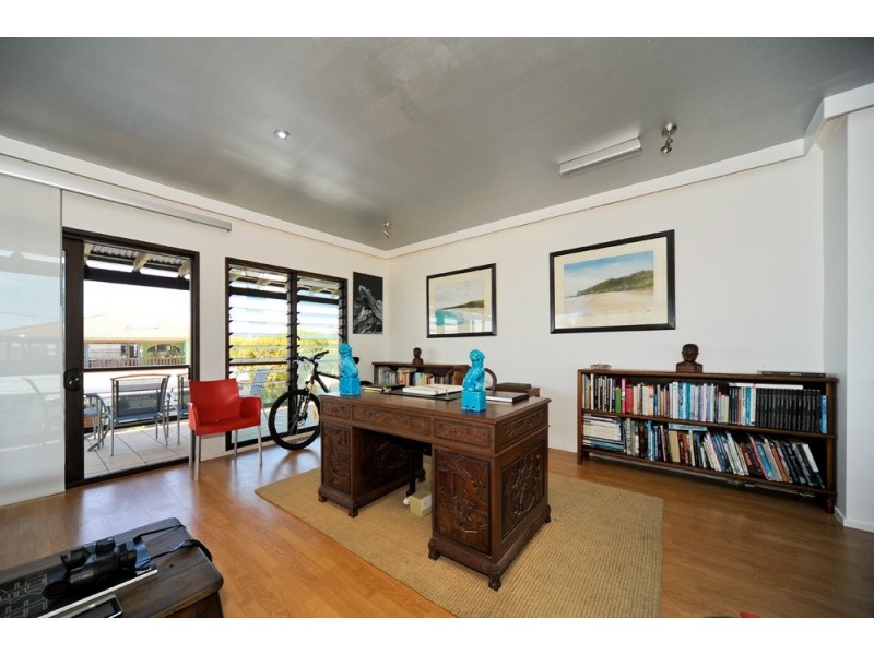 29 Mooloomba Road, Point Lookout QLD 4183