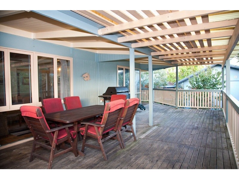 26 Samarinda Way, Point Lookout QLD 4183