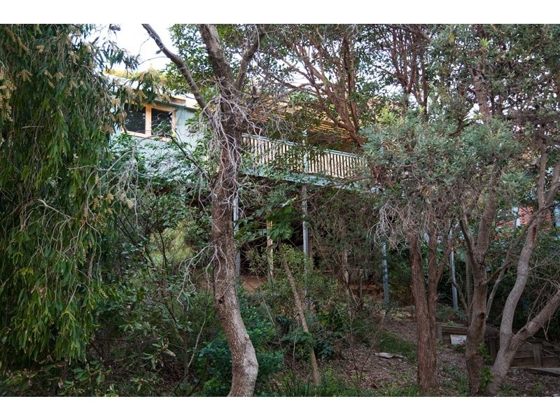 26 Samarinda Way, Point Lookout QLD 4183
