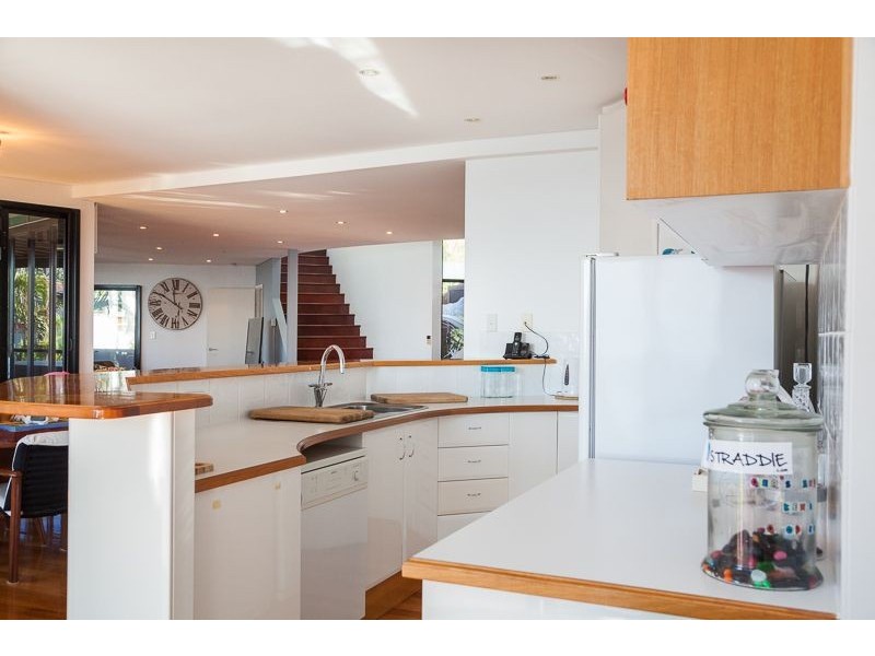 119 Tramican Street, Point Lookout QLD 4183