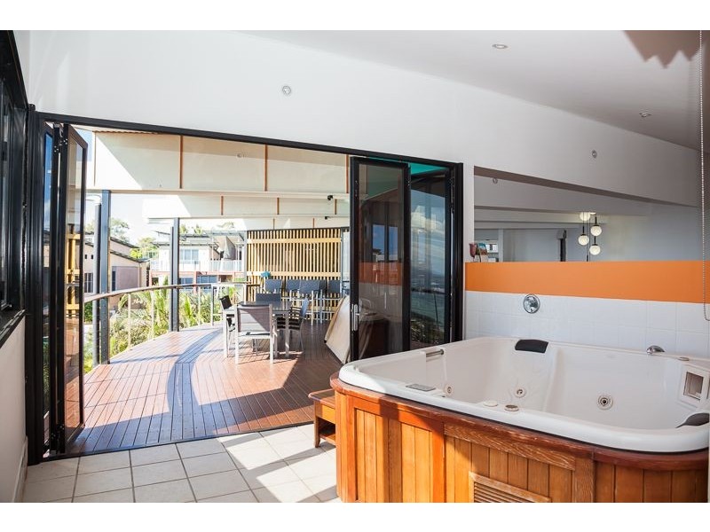 119 Tramican Street, Point Lookout QLD 4183