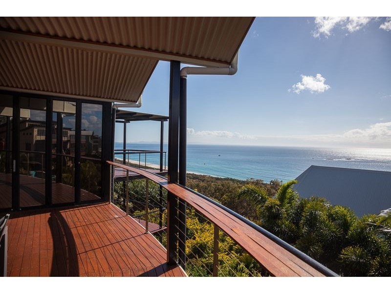 119 Tramican Street, Point Lookout QLD 4183