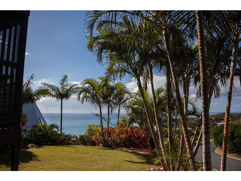 119 Tramican Street, Point Lookout QLD 4183