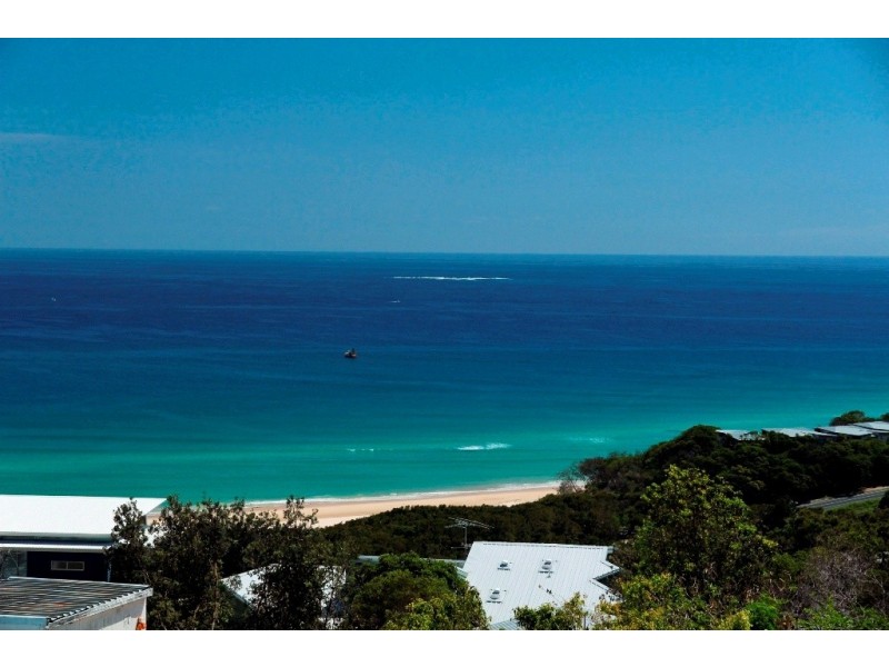 2/5 Pratt Crt, Point Lookout QLD 4183