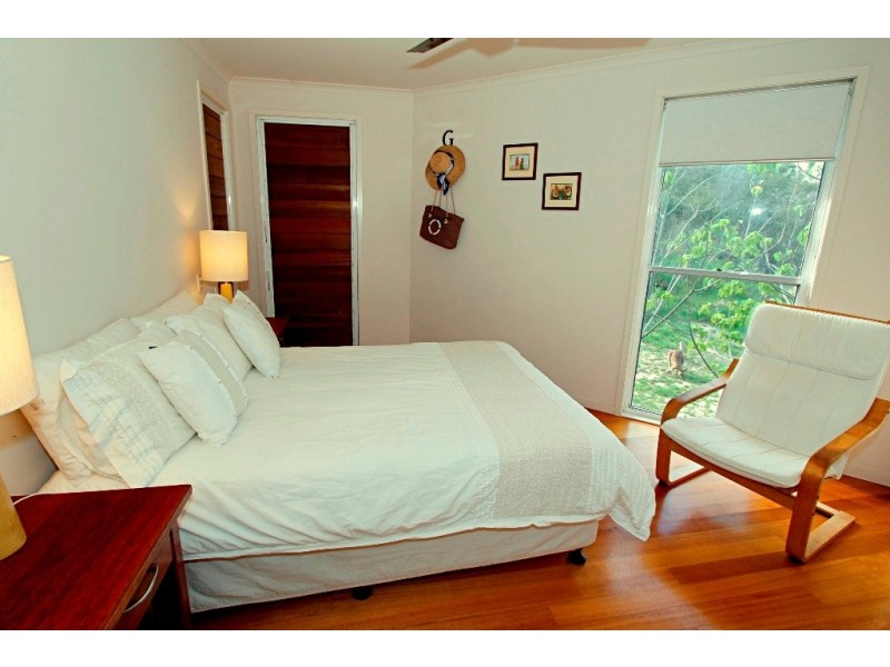 2/5 Pratt Crt, Point Lookout QLD 4183