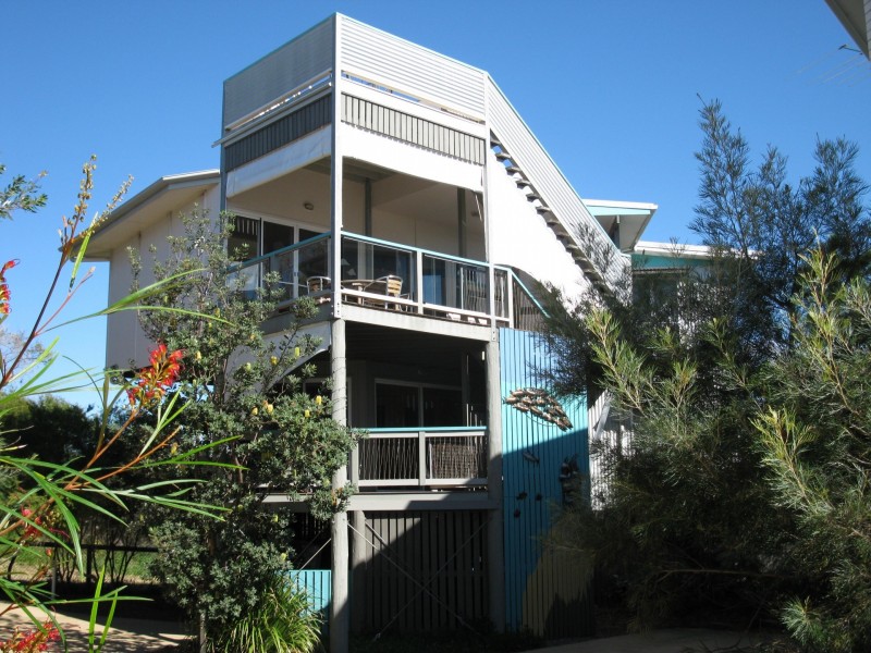 2/5 Pratt Crt, Point Lookout QLD 4183