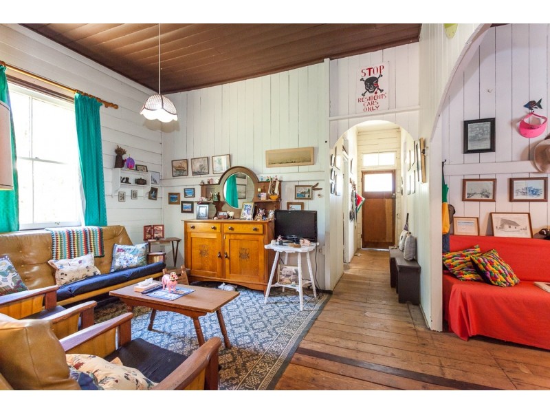 12 Stradbroke Place, Dunwich QLD 4183