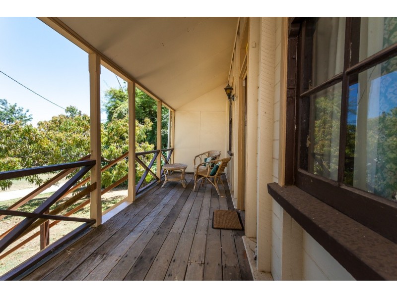 12 Stradbroke Place, Dunwich QLD 4183