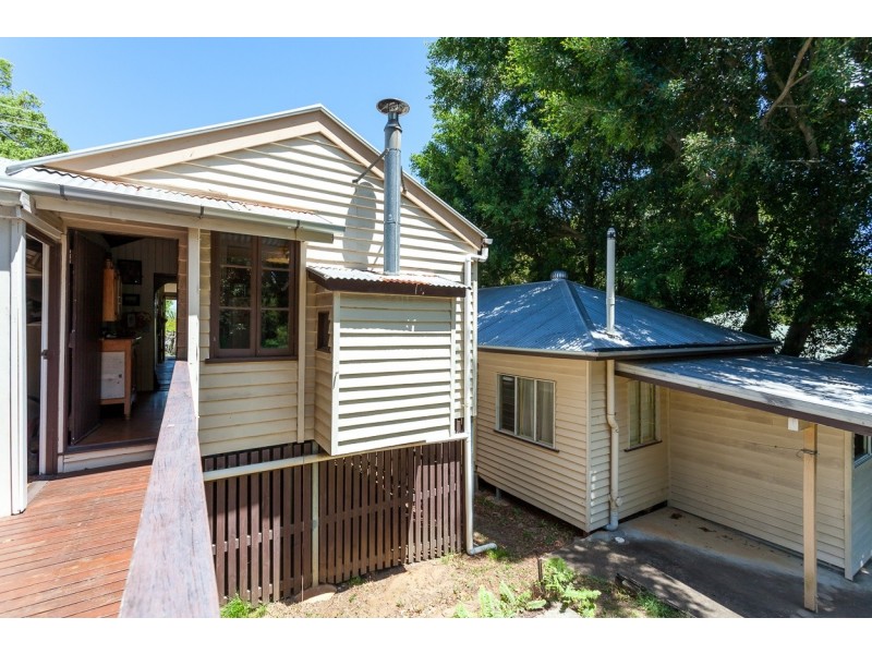 12 Stradbroke Place, Dunwich QLD 4183