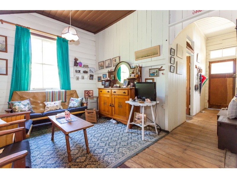 12 Stradbroke Place, Dunwich QLD 4183