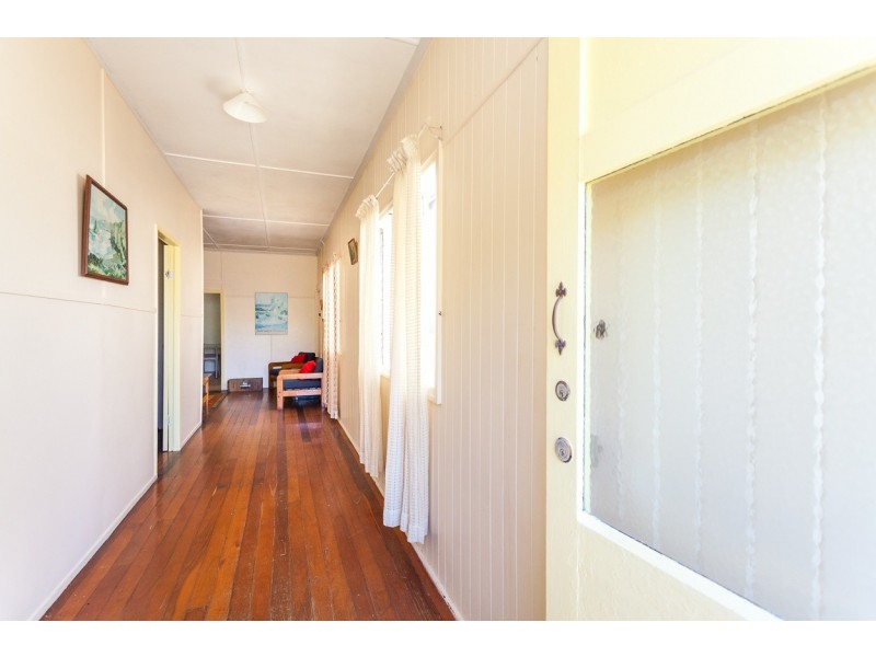 12 Stradbroke Place, Dunwich QLD 4183