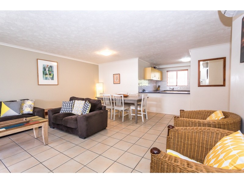 30/7 Samarinda Way, Point Lookout QLD 4183