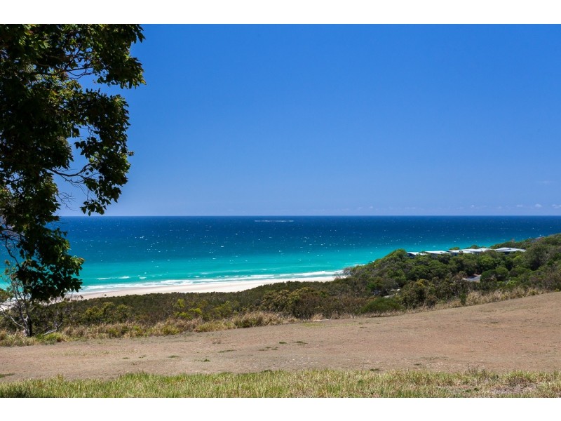 17 Cumming Parade, Point Lookout QLD 4183