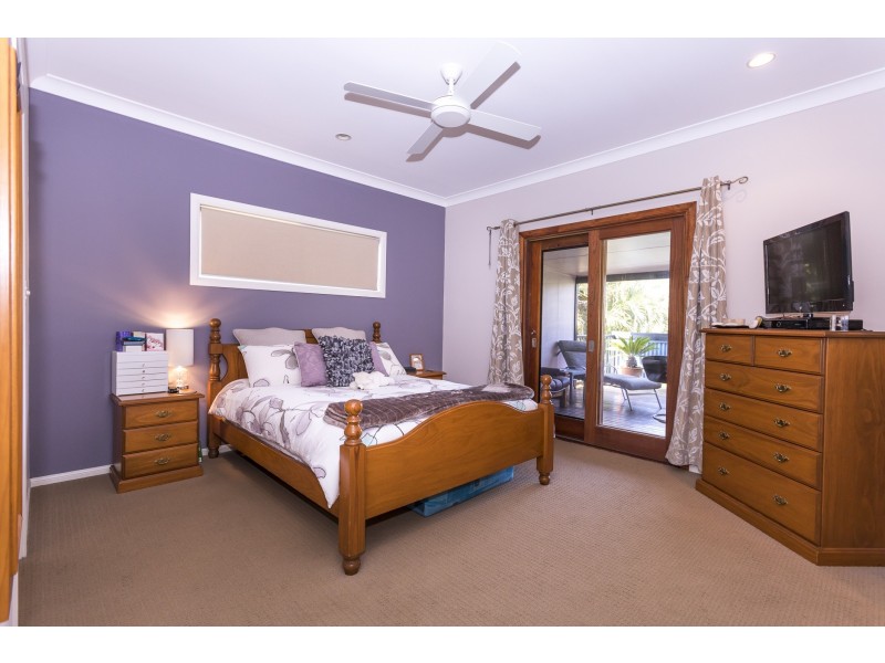 10 Oxley Parade, Dunwich QLD 4183