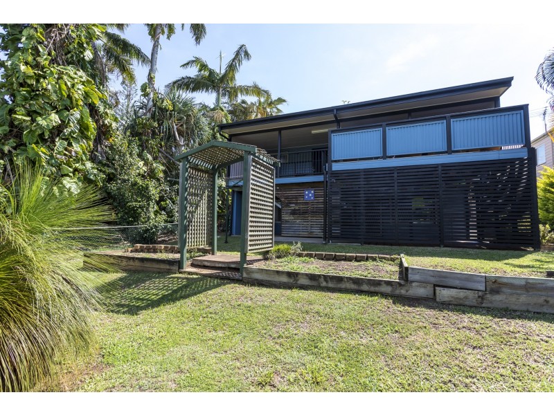 10 Oxley Parade, Dunwich QLD 4183