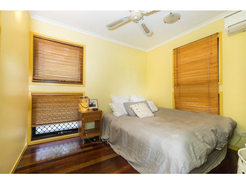 2/64 Mooloomba Rd, Point Lookout QLD 4183