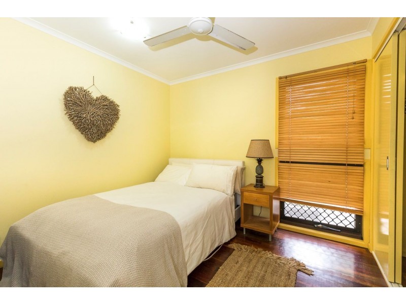 2/64 Mooloomba Rd, Point Lookout QLD 4183