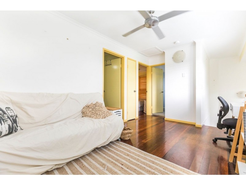 2/64 Mooloomba Rd, Point Lookout QLD 4183