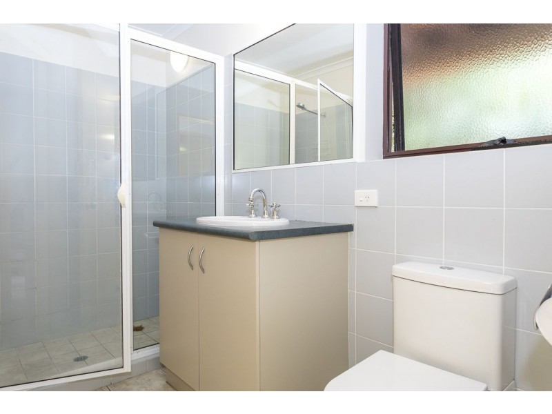 2/64 Mooloomba Rd, Point Lookout QLD 4183