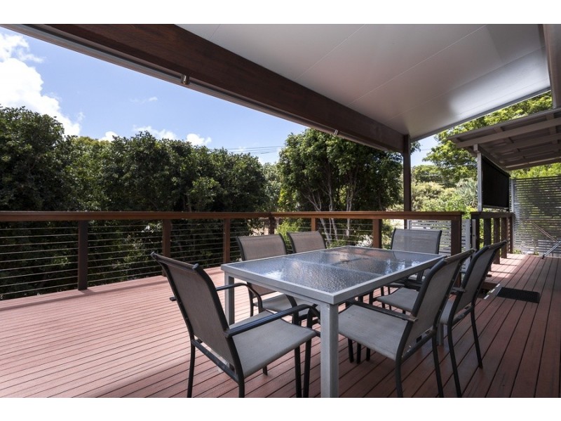 18 Booran Street, Point Lookout QLD 4183