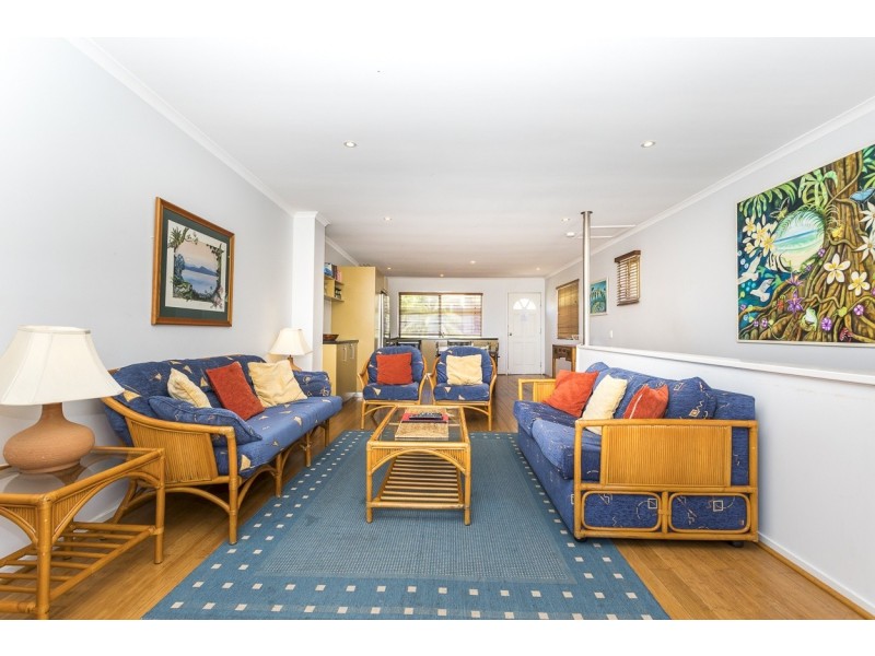 17/21-25 Cumming Parade, Point Lookout QLD 4183