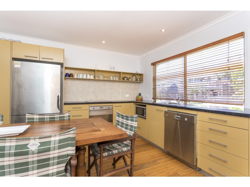 17/21-25 Cumming Parade, Point Lookout QLD 4183