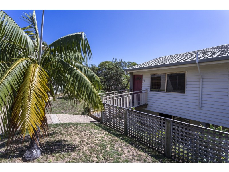 17/21-25 Cumming Parade, Point Lookout QLD 4183
