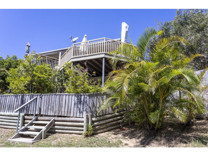17/21-25 Cumming Parade, Point Lookout QLD 4183