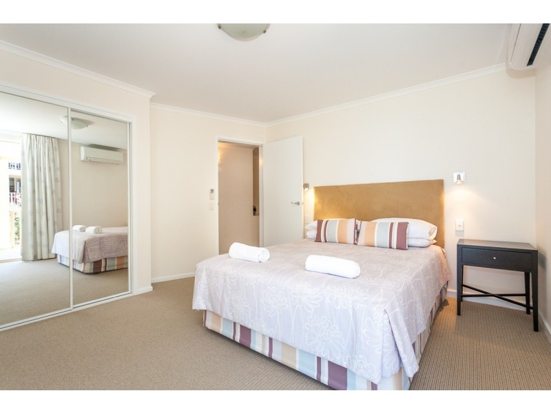 13/7 Samarinda Drive, Point Lookout QLD 4183
