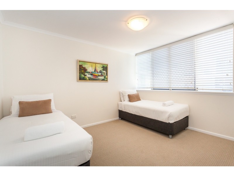 13/7 Samarinda Drive, Point Lookout QLD 4183