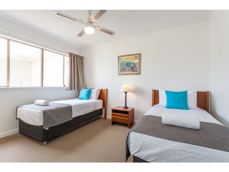 21/7 Samarinda Drive, Point Lookout QLD 4183