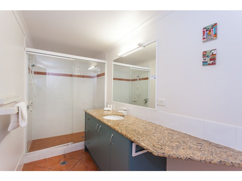 21/7 Samarinda Drive, Point Lookout QLD 4183