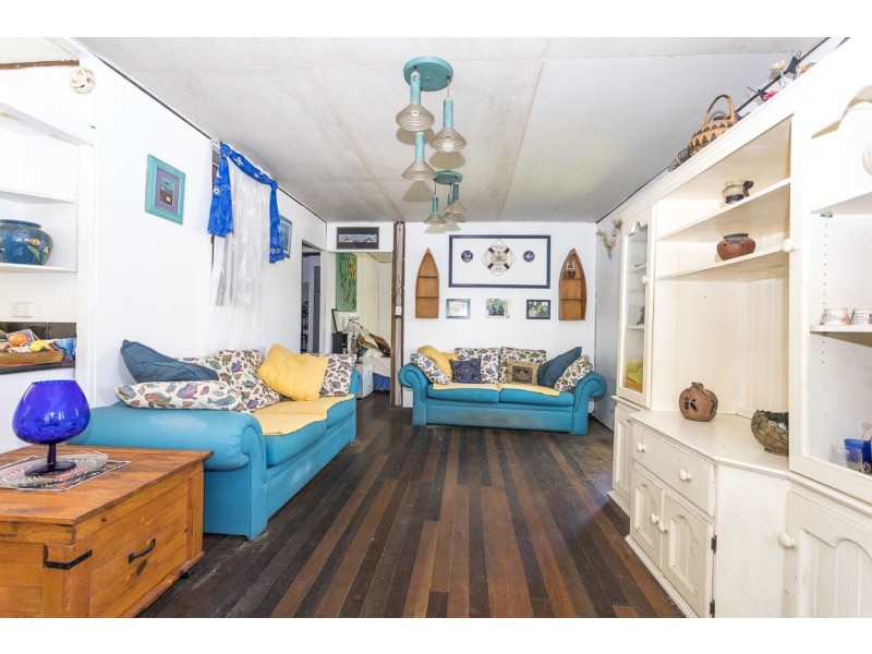 27 Billa Street, Point Lookout QLD 4183