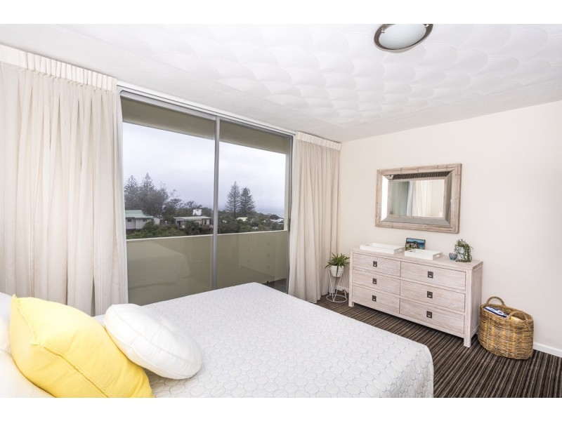 2/11 Midjimberry Road, Point Lookout QLD 4183