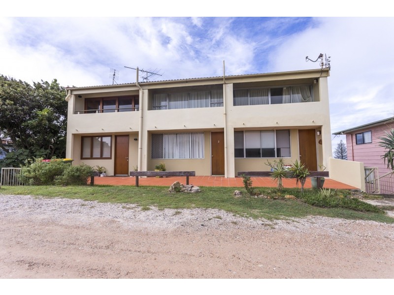 2/11 Midjimberry Road, Point Lookout QLD 4183