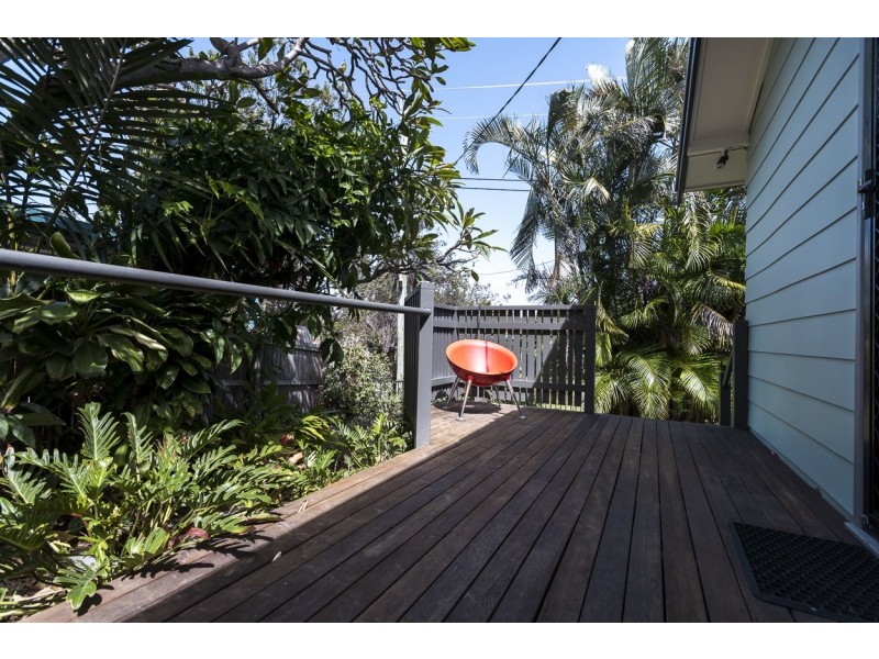 68 MOOLOOMBA RD, Point Lookout QLD 4183