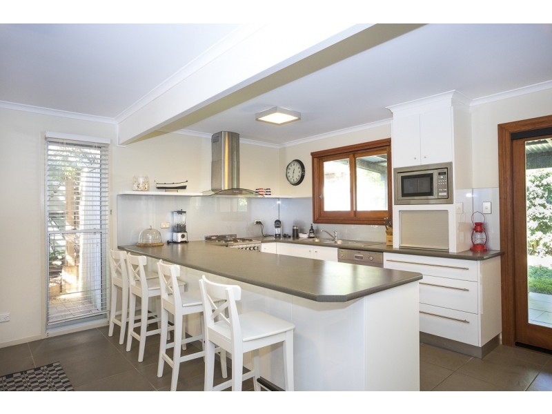 2/3 Prosperity Street, Point Lookout QLD 4183