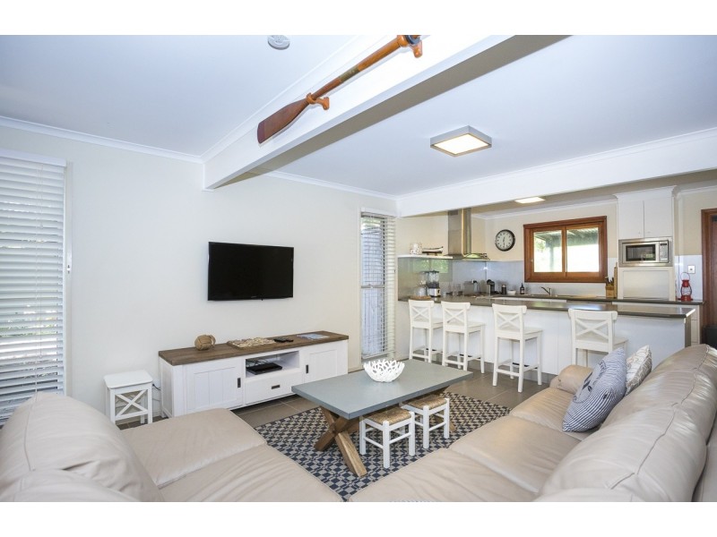 2/3 Prosperity Street, Point Lookout QLD 4183