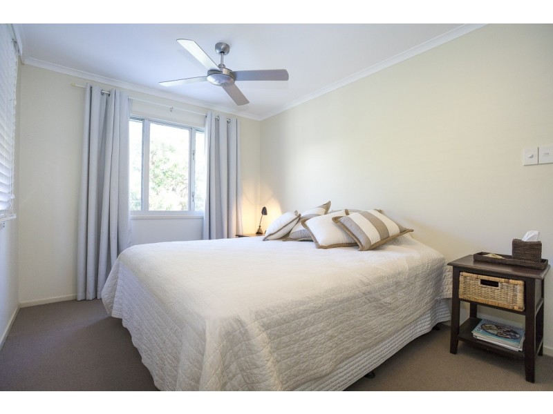 2/3 Prosperity Street, Point Lookout QLD 4183