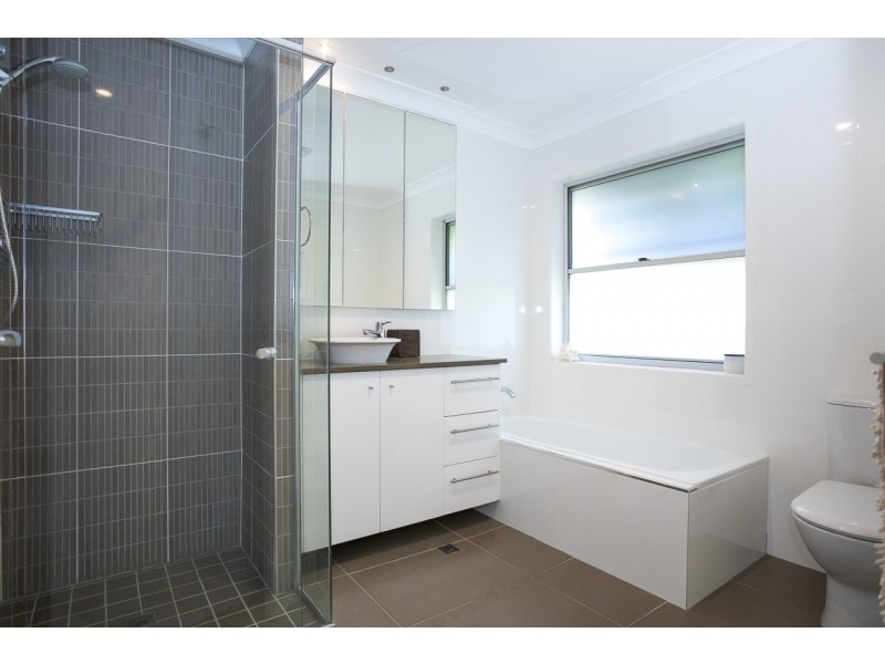 2/3 Prosperity Street, Point Lookout QLD 4183