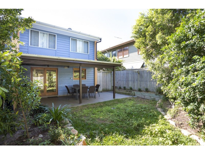 2/3 Prosperity Street, Point Lookout QLD 4183