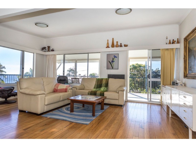 36 Yarrong Rd, Point Lookout QLD 4183